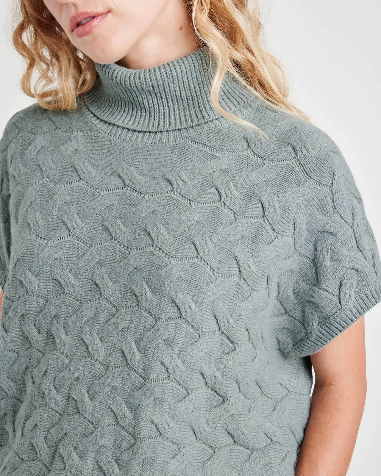 Liliana Cashblend Turtleneck Sweater