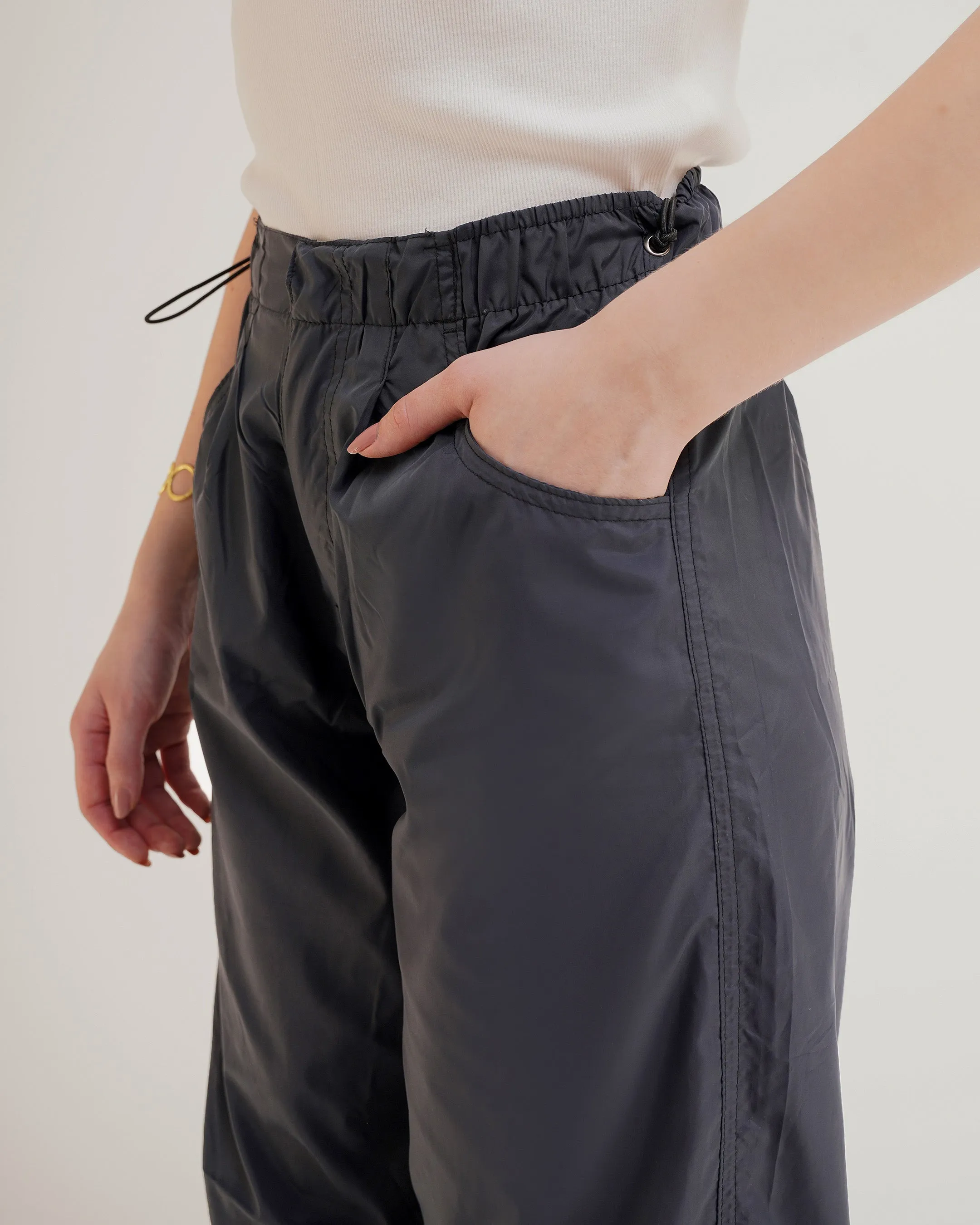 RELAXED FIT PARACHUTE PANTS